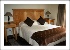 cottage_bedroom